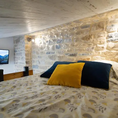 Le Coin Vintage I Hypercentre I Bourguignon & Cosy